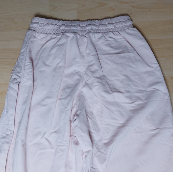 Puma x Randomevent Light Pink Cropped Wide Leg Snap Capri - Picture 5 of 8
